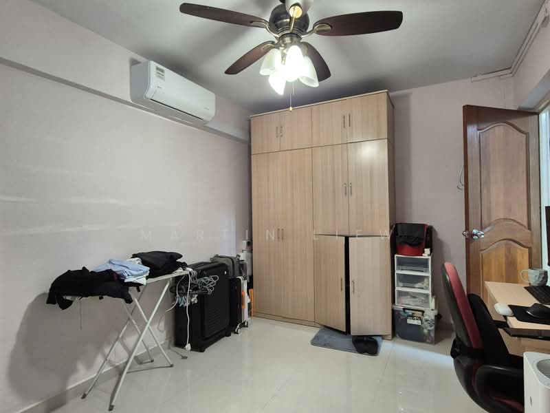 238 Bukit Batok East Avenue 5, 238 Bukit Batok East Avenue 5, 2 Bedrooms, 721 sqft, HDB Flat For Sale, by Martin Liew, 500169976 - Bedroom  - PropertyGuru.com.sg