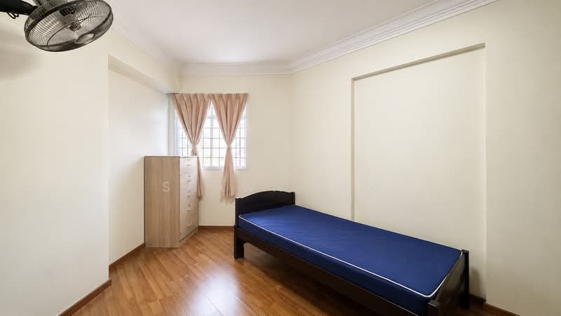 395 Bukit Batok West Avenue 5, 395 Bukit Batok West Avenue 5, 3 Bedrooms, 990 sqft, HDB Flat For Sale, by Shawn Lew, 500169985 - Bedroom - PropertyGuru.com.sg