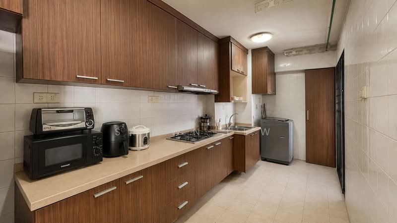 395 Bukit Batok West Avenue 5, 395 Bukit Batok West Avenue 5, 3 Bedrooms, 990 sqft, HDB Flat For Sale, by Shawn Lew, 500169985 - Kitchen - PropertyGuru.com.sg