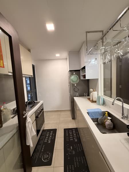 Signature At Yishun, 33 Yishun Street 51, Room Rental, 100 sqft, Executive Condominium For Rent, by Gary Tang, 500169992 - Kitchen - PropertyGuru.com.sg