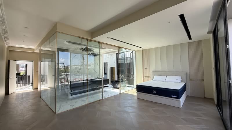 Jalan Raya, Jalan Raya, 10+ Bedrooms, 12,000 sqft, Semi-Detached House For Sale, by Kris Kris, 500169993 - Bedroom - PropertyGuru.com.sg