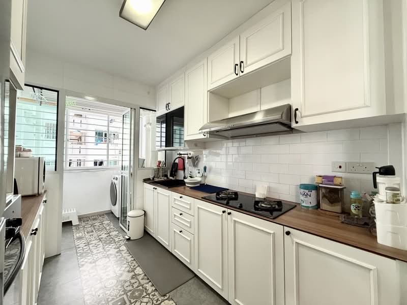 256A Sumang Walk, 256A Sumang Walk, 3 Bedrooms, 1,001 sqft, HDB Flat For Sale, by Hew Jian Sheng, 500170011 - Kitchen - PropertyGuru.com.sg