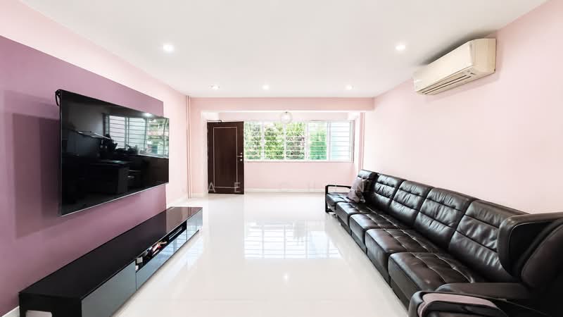 165 Woodlands Street 13, 165 Woodlands Street 13, 3 Bedrooms, 1,302 sqft, HDB Flat For Sale, by Jae Chin, 500170016 - Living Room - PropertyGuru.com.sg