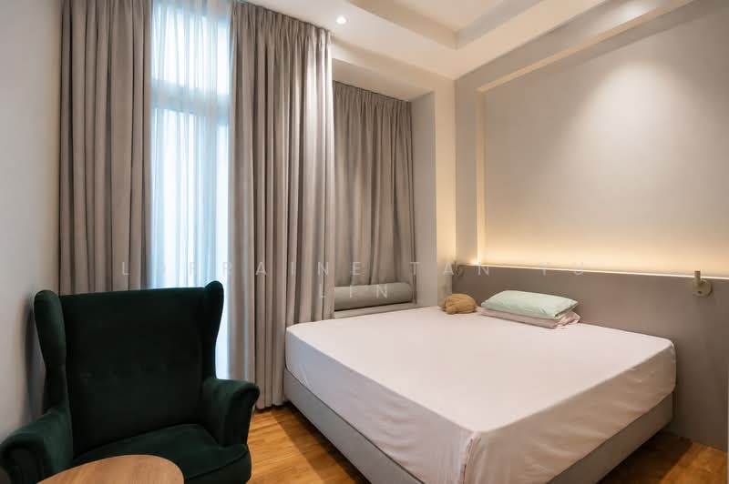 Fiorenza, 42 Florence Road, 3 Bedrooms, 1,421 sqft, Condominium For Sale, by Lorraine Tan Yu Lin, 500170028 - Master Bedroom - PropertyGuru.com.sg