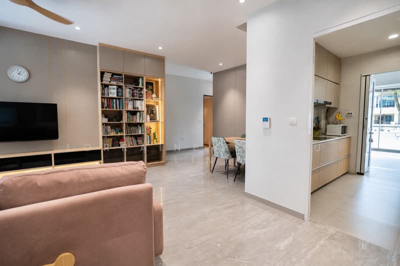 Fiorenza, 42 Florence Road, 3 Bedrooms, 1,421 sqft, Condominium For Sale, by Lorraine Tan Yu Lin, 500170028 - Living Room - PropertyGuru.com.sg
