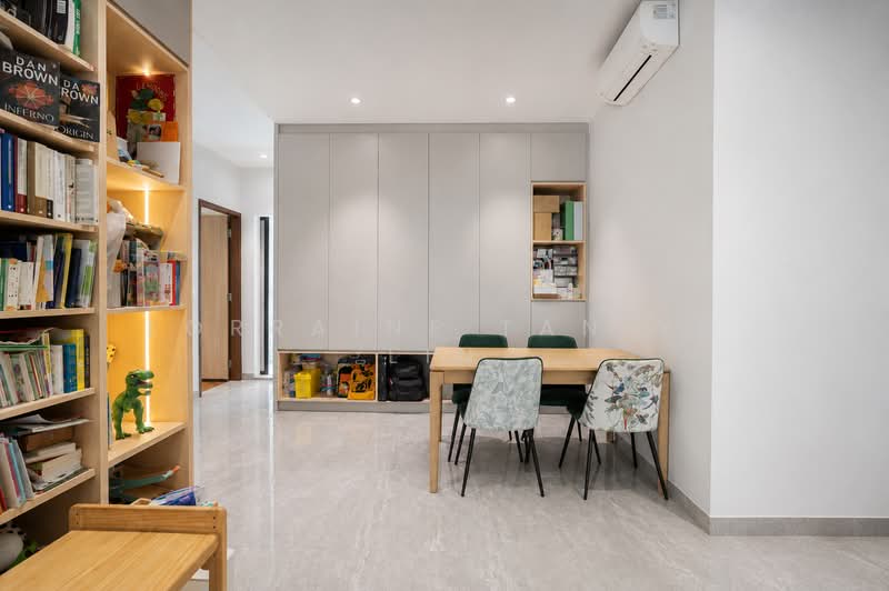 Fiorenza, 42 Florence Road, 3 Bedrooms, 1,421 sqft, Condominium For Sale, by Lorraine Tan Yu Lin, 500170028 - Dining Area - PropertyGuru.com.sg