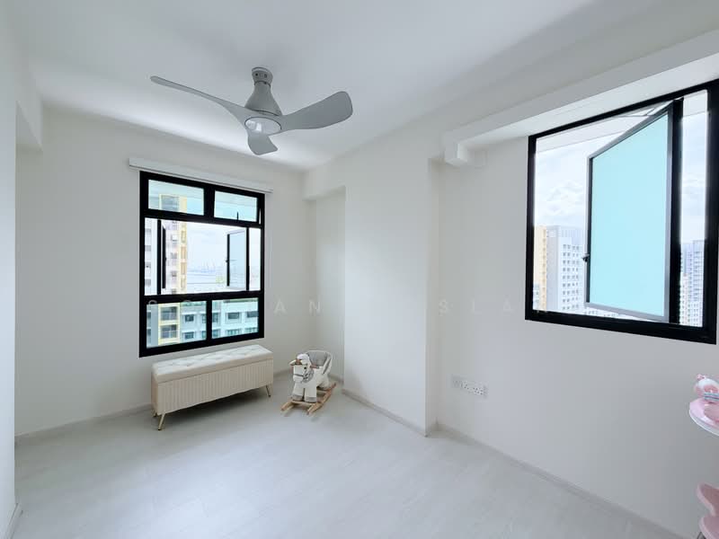 413C Northshore Drive, 413C Northshore Drive, 3 Bedrooms, 1,012 sqft, HDB Flat For Sale, by Sofian Roslan, 500170034 - Bedroom - PropertyGuru.com.sg