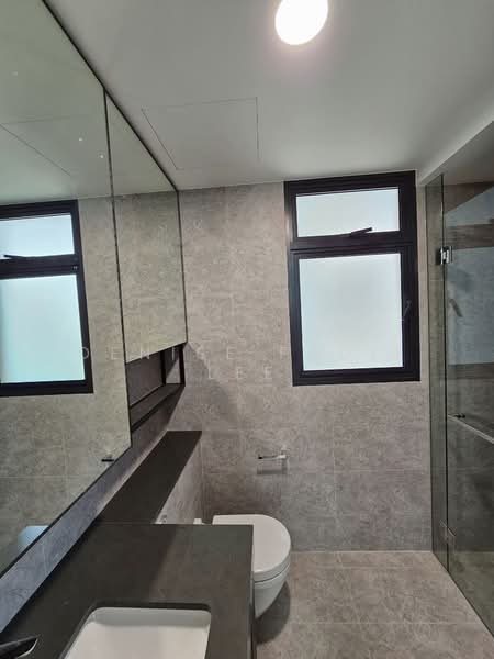Avenue South Residence, 11 Silat Avenue, 2 Bedrooms, 732 sqft, Condominium For Sale, by Denise Fadil Lee, 500170036 - Common Bathroom - PropertyGuru.com.sg