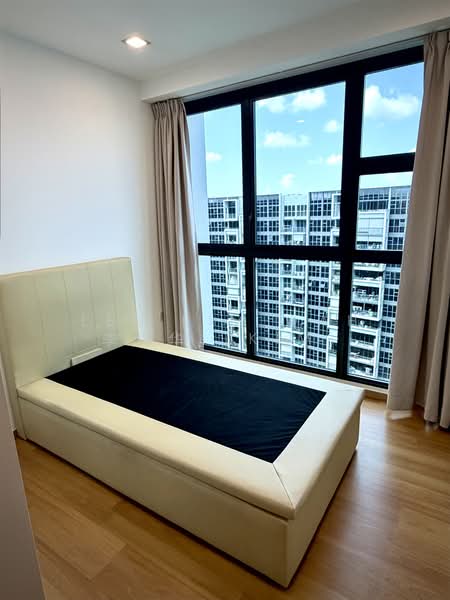 Prive, 31 Punggol Field, 3 Bedrooms, 1,098 sqft, Executive Condominium For Rent, by Lee Kim Wah 李锦华 (Kim), 500170038 - Bedroom - PropertyGuru.com.sg