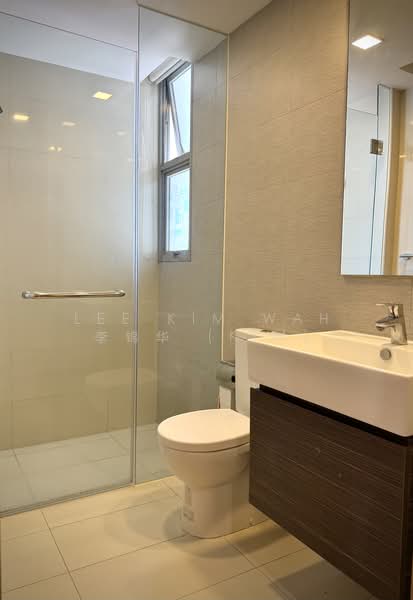 Prive, 31 Punggol Field, 3 Bedrooms, 1,098 sqft, Executive Condominium For Rent, by Lee Kim Wah 李锦华 (Kim), 500170038 - Common Bathroom - PropertyGuru.com.sg