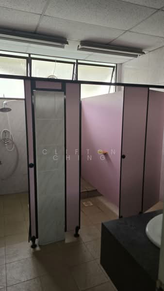 Uniplas Building, 132 Joo Seng Road, 12,066 sqft, Light Industrial (B1) For Rent, by Clifton Ching, 500170043 - Bathroom - CommercialGuru.com.sg