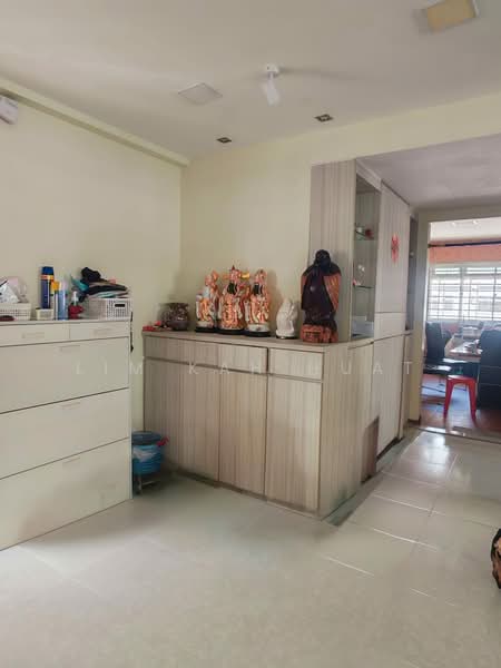 491D Tampines Street 45, 491D Tampines Street 45, 3 Bedrooms, 1,292 sqft, HDB Flat For Sale, by Lim Kah Huat, 500170045 - Living Room - PropertyGuru.com.sg