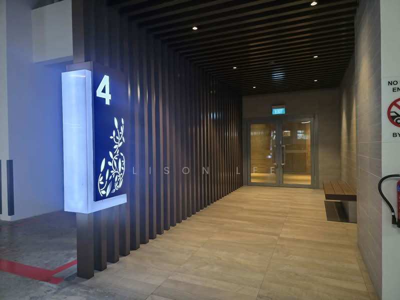 The Glades, 4 Bedok Rise, 2 Bedrooms, 764 sqft, Condominium For Sale, by Alison Lee, 500170046 - Entrance - PropertyGuru.com.sg