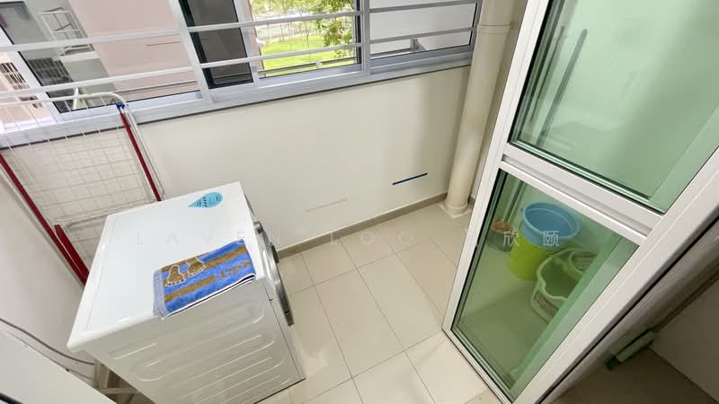 450C Bukit Batok West Avenue 6, 450C Bukit Batok West Avenue 6, 3 Bedrooms, 1,001 sqft, HDB Flat For Rent, by Laven Loo 吕欣颐, 500170060 - Balcony - PropertyGuru.com.sg