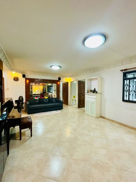 476 Sembawang Drive, 476 Sembawang Drive, 3 Bedrooms, 1,184 sqft, HDB Flat For Sale, by Zola Tan, 500170069 - Living Room - PropertyGuru.com.sg