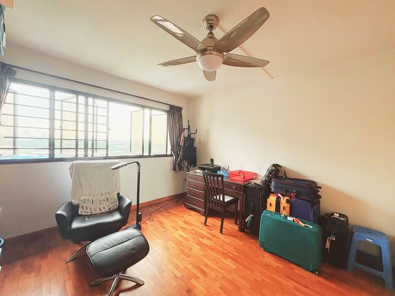 173 Bishan Street 13, 173 Bishan Street 13, 4 Bedrooms, 1,302 sqft, HDB Flat For Sale, by Kelly Kay, 500170071 - Study - PropertyGuru.com.sg