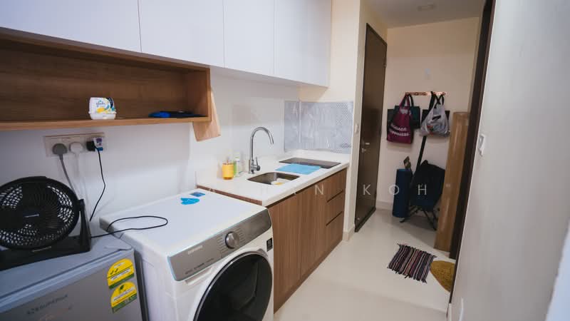 Watercolours, 27 Pasir Ris Link, Studio, 250 sqft, Executive Condominium For Rent, by Jonathan Koh, 500170081 - Kitchen - PropertyGuru.com.sg