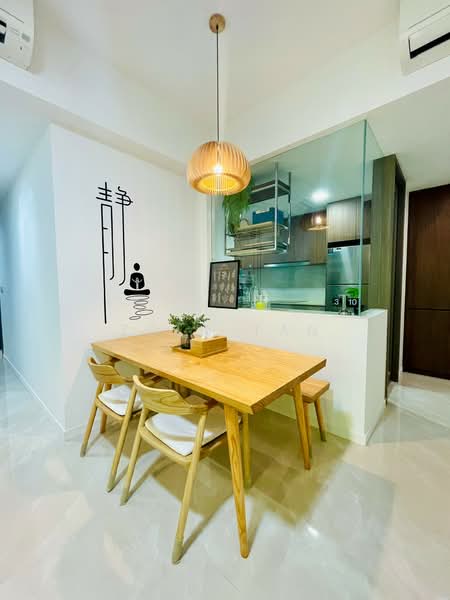Kent Ridge Hill Residences, 64 South Buona Vista Road, 3 Bedrooms, 1,044 sqft, Condominium For Sale, by Zola Tan, 500170085 - Dining Room - PropertyGuru.com.sg