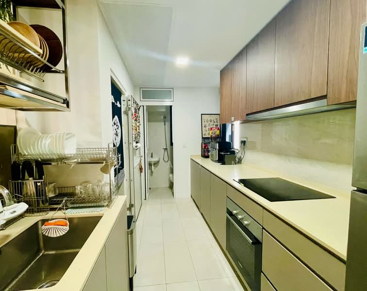 Kent Ridge Hill Residences, 64 South Buona Vista Road, 3 Bedrooms, 1,044 sqft, Condominium For Sale, by Zola Tan, 500170085 - Kitchen - PropertyGuru.com.sg