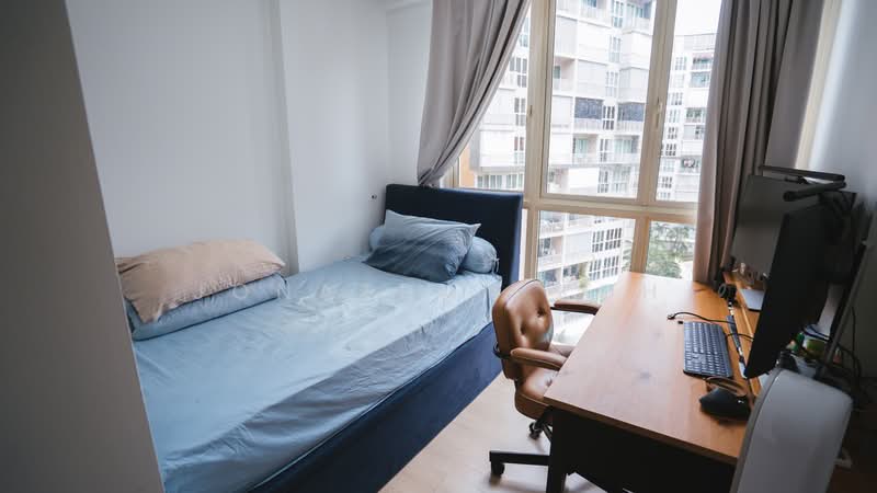 Watercolours, 27 Pasir Ris Link, 3 Bedrooms, 1,141 sqft, Executive Condominium For Sale, by Jonathan Koh, 500170094 - Bedroom - PropertyGuru.com.sg
