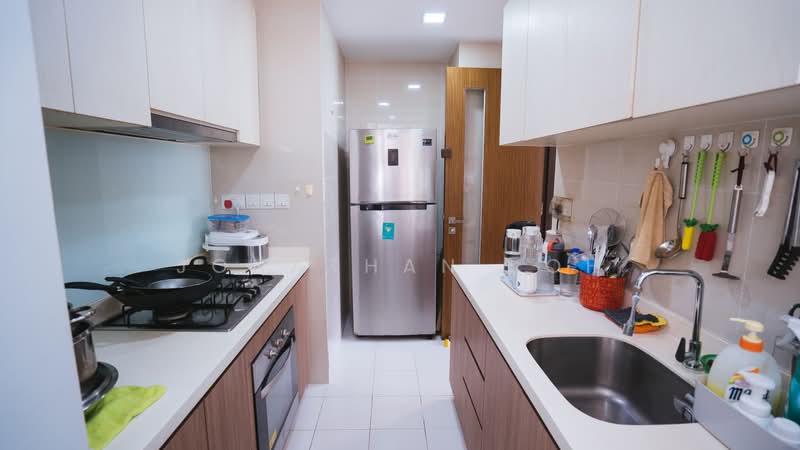 Watercolours, 27 Pasir Ris Link, 3 Bedrooms, 1,141 sqft, Executive Condominium For Sale, by Jonathan Koh, 500170094 - Kitchen - PropertyGuru.com.sg