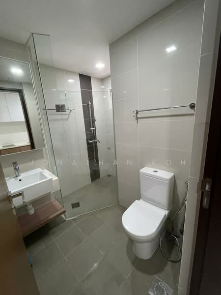 Watercolours, 27 Pasir Ris Link, 3 Bedrooms, 1,141 sqft, Executive Condominium For Sale, by Jonathan Koh, 500170094 - Studio Bathroom - PropertyGuru.com.sg