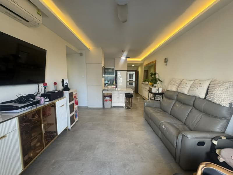 The Esparis, 7 Pasir Ris Drive 4, 4 Bedrooms, 1,184 sqft, Condominium For Sale, by Sheryn Tan, 500170102 - Living Room - PropertyGuru.com.sg