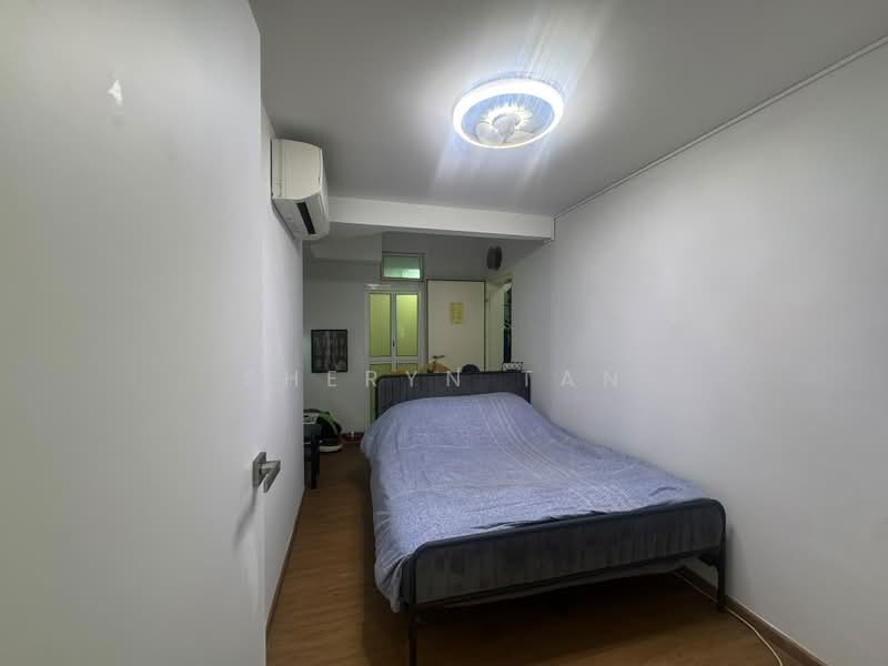 The Esparis, 7 Pasir Ris Drive 4, 4 Bedrooms, 1,184 sqft, Condominium For Sale, by Sheryn Tan, 500170102 - Bedroom - PropertyGuru.com.sg