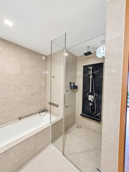 Marina Bay Suites, 3 Central Boulevard, 3 Bedrooms, 1,527 sqft, Apartment For Sale, by Shirley Seng, 500170108 - Bathroom - PropertyGuru.com.sg
