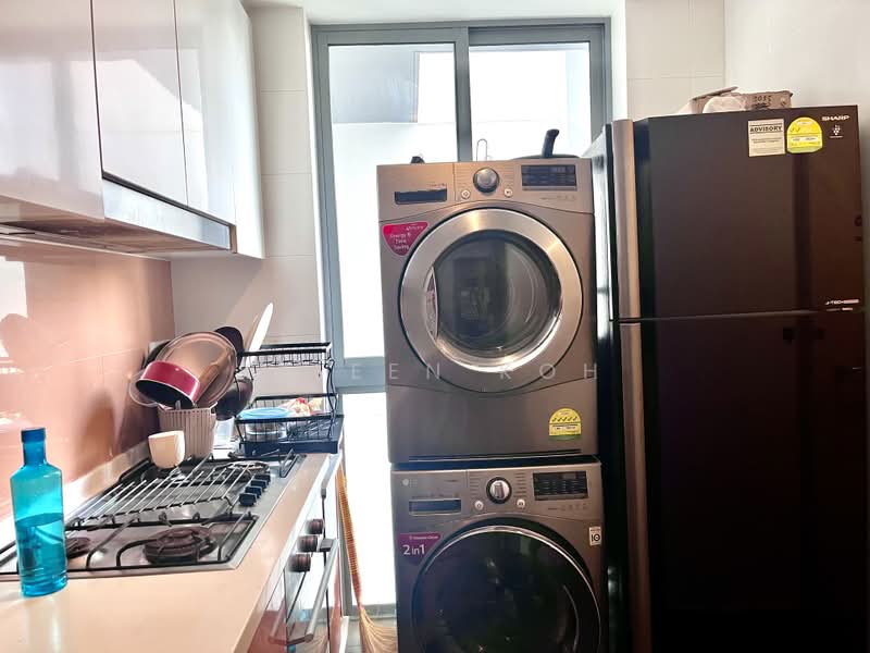 double bay residences, , 1 Bedroom, 120 sqft, Condominium For Rent, by Eileen Koh, 500170119 - Kitchen - PropertyGuru.com.sg