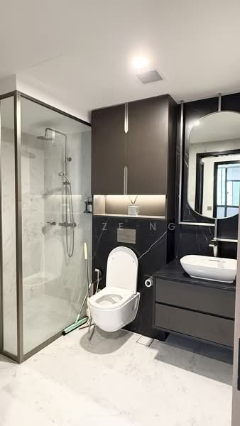 One Bernam, 1 Bernam Street, 2 Bedrooms, 732 sqft, Condominium For Rent, by Alize Ng, 500170120 - Bathroom - PropertyGuru.com.sg
