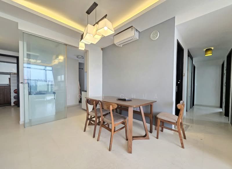 The Lakeshore, 29 Jurong West Street 41, 3 Bedrooms, 1,184 sqft, Condominium For Rent, by Joan Chua, 500170127 - Dining Room - PropertyGuru.com.sg