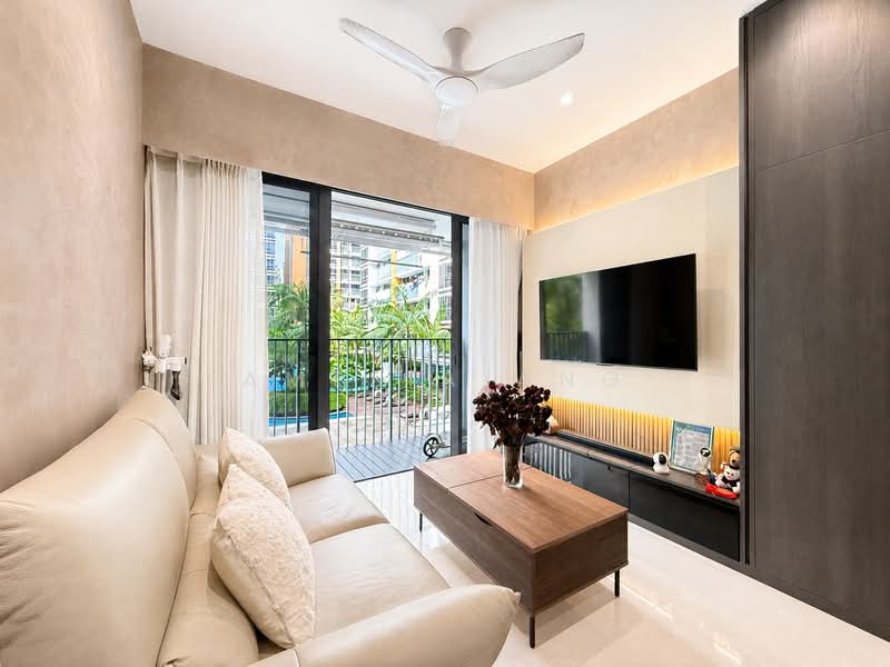 Coco Palms, 25 Pasir Ris Grove, 2 Bedrooms, 753 sqft, Condominium For Rent, by Amelia Ang, 500170128 - Living Room - PropertyGuru.com.sg