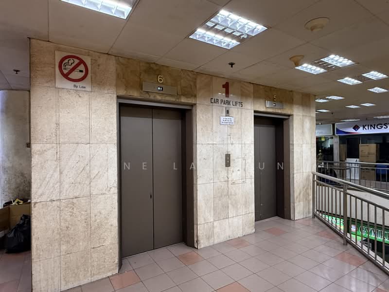 Golden Mile Tower, 6001 Beach Road, Beach Road / Bugis / Rochor, 194 sqft, Other Retail For Sale, by Yvonne Lau Jun Li, 500170132 - Corridor - CommercialGuru.com.sg