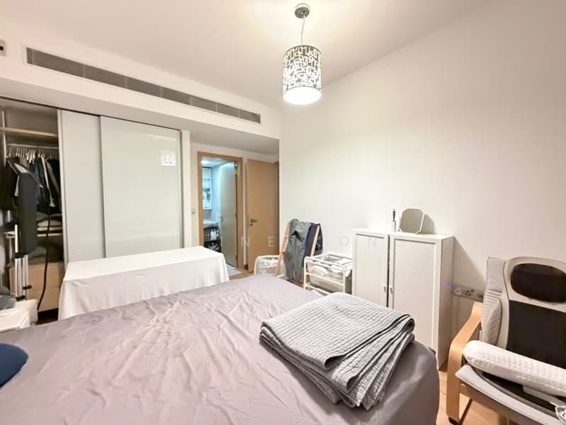 One Shenton, 1 Shenton Way, 2 Bedrooms, 1,087 sqft, Condominium For Rent, by Celine Kong, 500170136 - PropertyGuru.com.sg