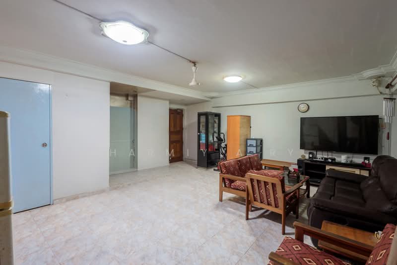 291D Bukit Batok Street 24, 291D Bukit Batok Street 24, 4 Bedrooms, 1,313 sqft, HDB Flat For Sale, by Sharmiyla Ry, 500170137 - Living Room - PropertyGuru.com.sg