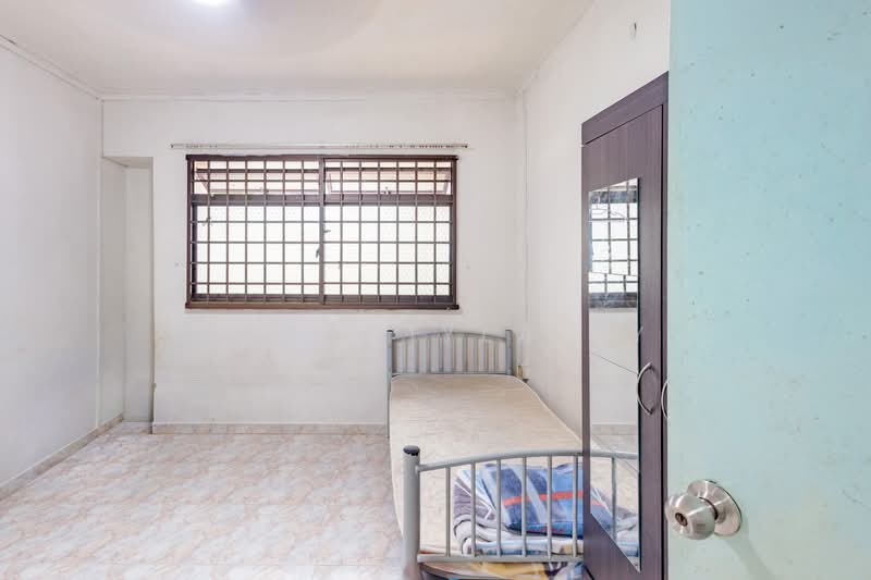 291D Bukit Batok Street 24, 291D Bukit Batok Street 24, 4 Bedrooms, 1,313 sqft, HDB Flat For Sale, by Sharmiyla Ry, 500170137 - Bedroom - PropertyGuru.com.sg