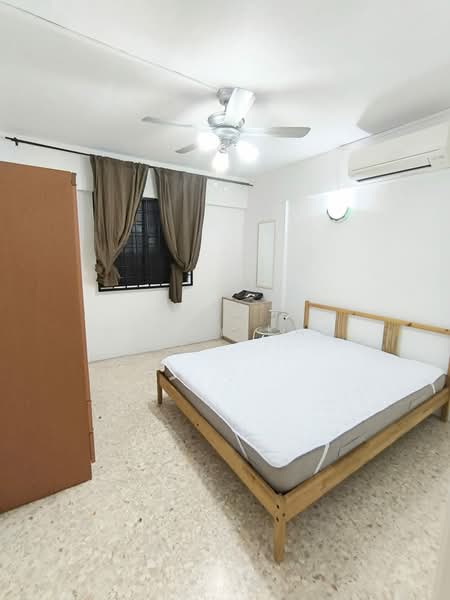575 Ang Mo Kio Avenue 10, 575 Ang Mo Kio Avenue 10, 2 Bedrooms, 721 sqft, HDB Flat For Rent, by Kenny Kan, 500170146 - Bedroom - PropertyGuru.com.sg