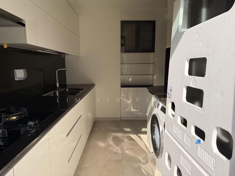 Belgravia Ace, 100 Belgravia Drive, 5 Bedrooms, 4,058 sqft, Semi-Detached House For Rent, by Lim Xin Ping, 500170161 - Wet Kitchen - PropertyGuru.com.sg