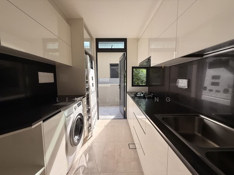 Belgravia Ace, 100 Belgravia Drive, 5 Bedrooms, 4,058 sqft, Semi-Detached House For Rent, by Lim Xin Ping, 500170161 - Wet Kitchen - PropertyGuru.com.sg