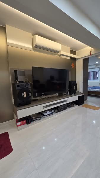 418 Ang Mo Kio Avenue 10, 418 Ang Mo Kio Avenue 10, 3 Bedrooms, 958 sqft, HDB Flat For Sale, by Eric Goh, 500170166 - Living Room - PropertyGuru.com.sg
