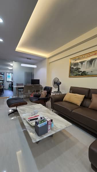 418 Ang Mo Kio Avenue 10, 418 Ang Mo Kio Avenue 10, 3 Bedrooms, 958 sqft, HDB Flat For Sale, by Eric Goh, 500170166 - Living Room - PropertyGuru.com.sg