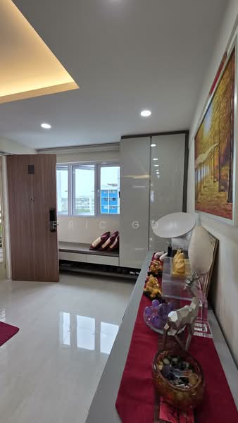 418 Ang Mo Kio Avenue 10, 418 Ang Mo Kio Avenue 10, 3 Bedrooms, 958 sqft, HDB Flat For Sale, by Eric Goh, 500170166 - Entrance - PropertyGuru.com.sg