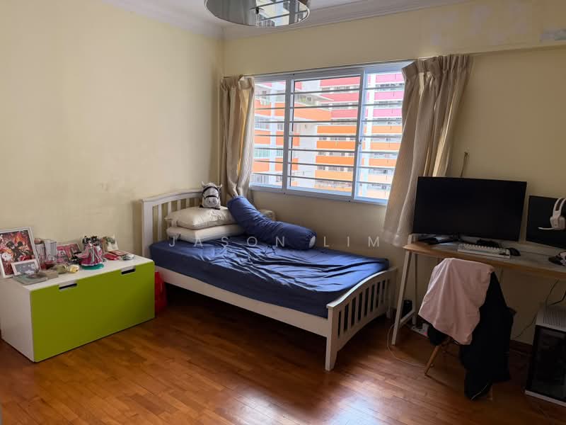 101 Pasir Ris Street 12, 101 Pasir Ris Street 12, 4 Bedrooms, 1,657 sqft, HDB Flat For Sale, by Jason Lim, 500170170 - Bedroom - PropertyGuru.com.sg