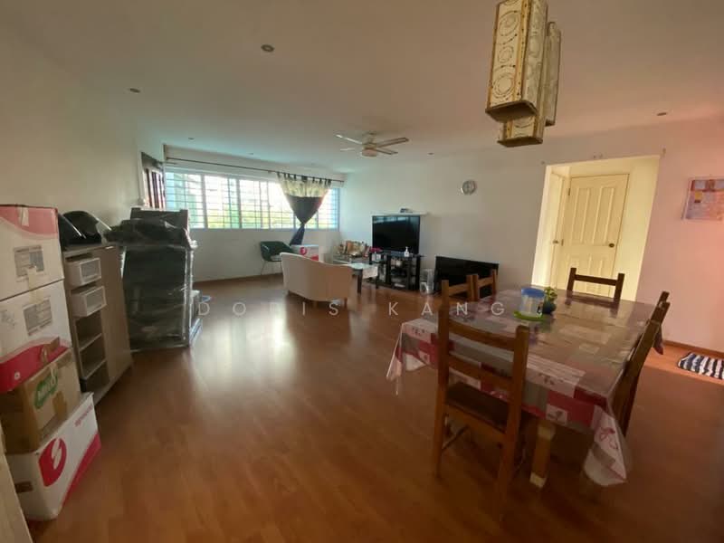 112 Bukit Batok West Avenue 6, 112 Bukit Batok West Avenue 6, 3 Bedrooms, 1,119 sqft, HDB Flat For Rent, by Doris Kang, 500170171 - Living Room - PropertyGuru.com.sg