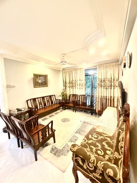 287A Jurong East Street 21, 287A Jurong East Street 21, 4 Bedrooms, 1,550 sqft, HDB Flat For Sale, by Azi Rahman, 500170174 - Living Room - PropertyGuru.com.sg