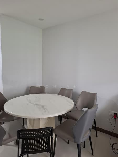 133B Tengah Garden Avenue, 133B Tengah Garden Avenue, Room Rental, 180 sqft, HDB Flat For Rent, by Soh YK, 500170189 - Dining Room - PropertyGuru.com.sg
