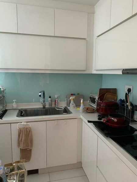 Soleil @ Sinaran, 6 Sinaran Drive, 2 Bedrooms, 1,098 sqft, Condominium For Sale, by Irene Tan, 500170197 - Kitchen - PropertyGuru.com.sg