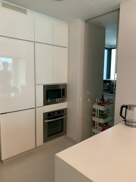 Soleil @ Sinaran, 6 Sinaran Drive, 2 Bedrooms, 1,098 sqft, Condominium For Sale, by Irene Tan, 500170197 - Kitchen - PropertyGuru.com.sg