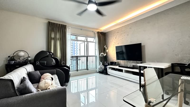 395 Bukit Batok West Avenue 5, 395 Bukit Batok West Avenue 5, 3 Bedrooms, 990 sqft, HDB Flat For Sale, by Arioch Heng (JT), 500170199 - Living Room - PropertyGuru.com.sg